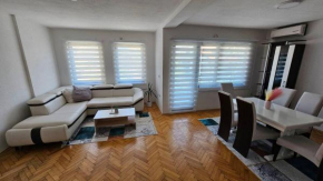 Charming 2 Bedroom Apartment in Heart of Skopje